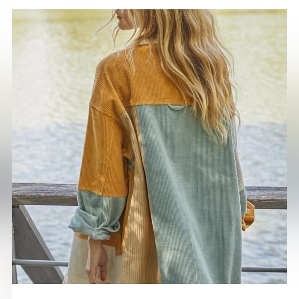 By Together Oversized shacket - Picture 2 of 5